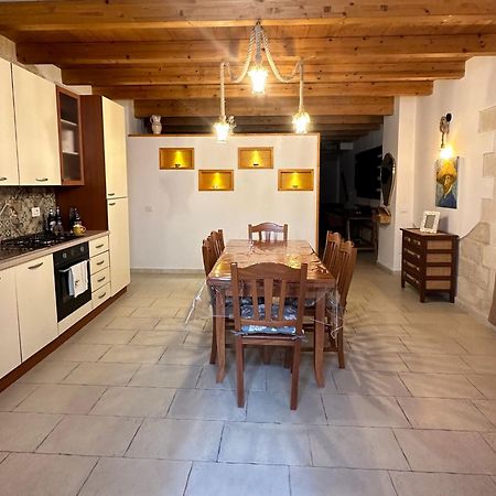 Bed and Breakfast Casa Di Nonna Rosa Canosa di Puglia Esterno foto